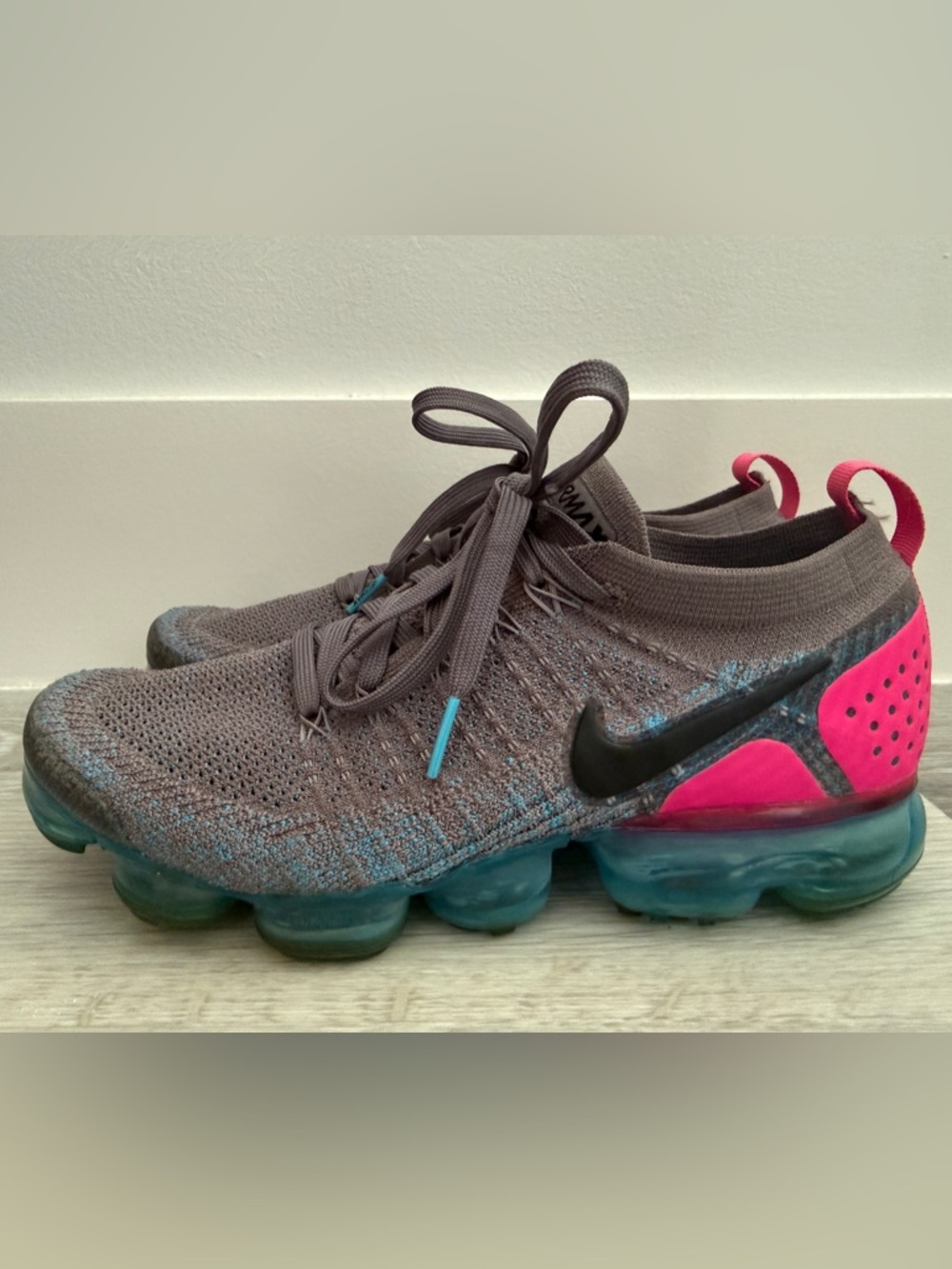 Nike Air Vapormax Flyknit 2 - Gunsmoke, Blue, Pink